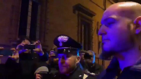 Macerata, interrogato Traini: "l'immigrazione va stroncata" Macerata, interrogato Traini: "l'immigrazione va stroncata"