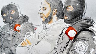 Desenho de Salah Abdeslam no tribunal em Bruxelas