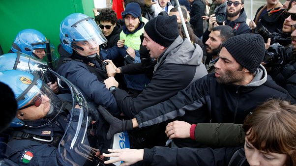 Protesto contra Erdogan termina com duas detenções Protesto contra Erdogan termina com duas detenções