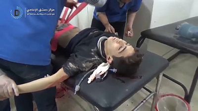 مقتل عشرات المدنيين في غارات جوية على الغوطة الشرقية
