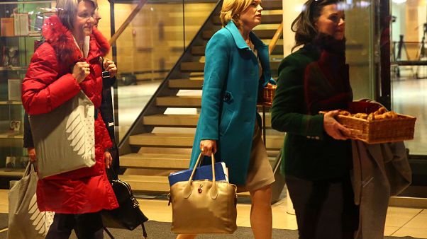 Almanya'da koalisyon görüşmeleri bir gün daha uzatıldı Almanya'da koalisyon görüşmeleri bir gün daha uzatıldı