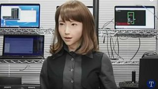 روبوت امرأة يقدم نشرة الأخبار قريبا في اليابان!