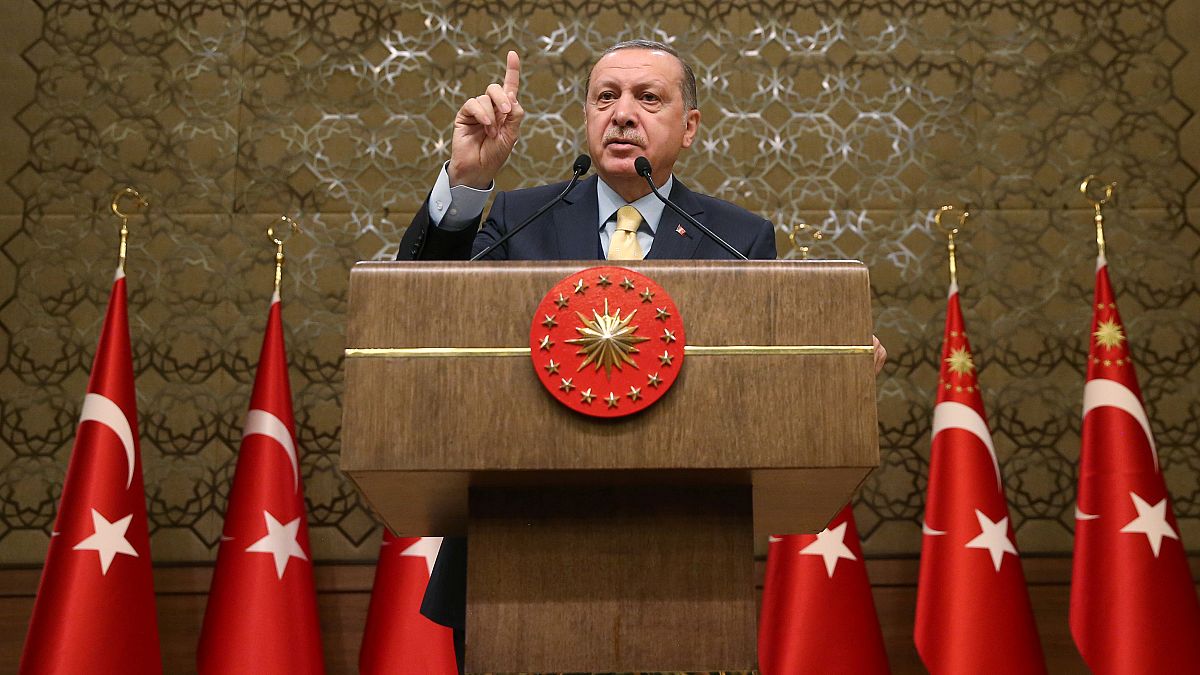 Erdoğan: Türk Tabipler Birliği'nin başındaki 'Türk' ifadesi hemen kaldırılmalı
