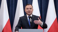 Polish president to sign controversial Holocaust bill