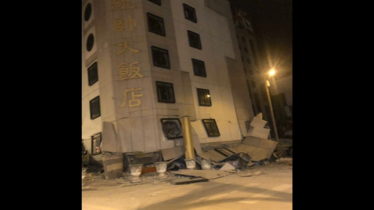 Un fuerte terremoto en Taiwán deja al menos 2 muertos y cientos de heridos