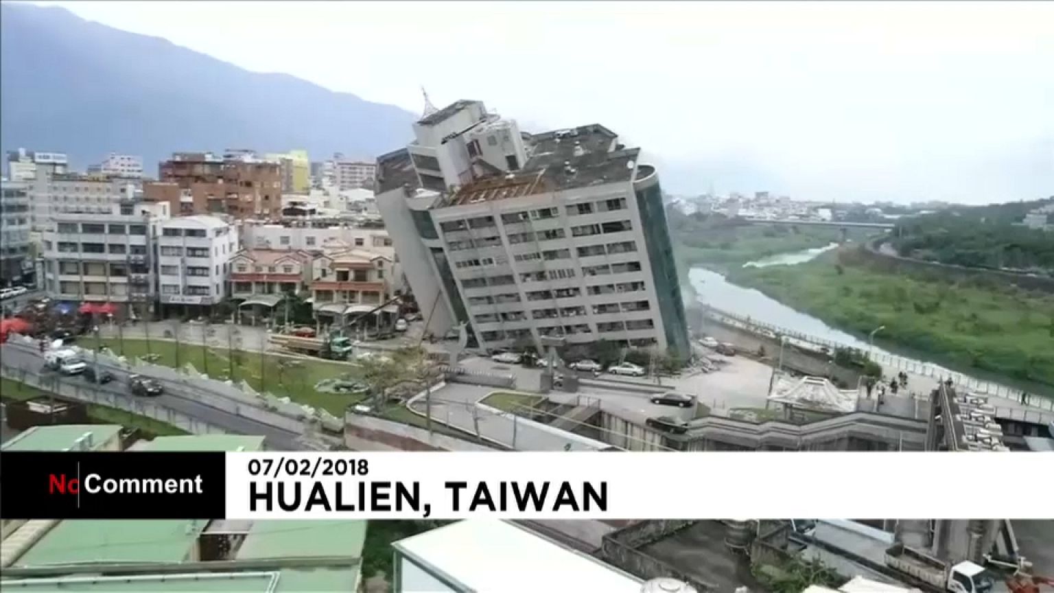 Rescuers save residents from building rocked by Taiwan quake 
