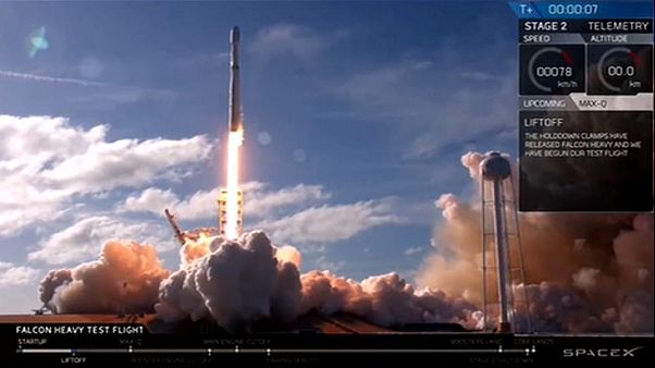Falcon Heavy hace historia Falcon Heavy hace historia