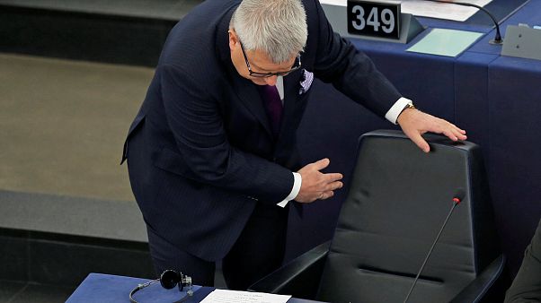 Polnischer EU-Parlaments-Vize nach Nazi-Vergleich abgewählt Polnischer EU-Parlaments-Vize nach Nazi-Vergleich abgewählt