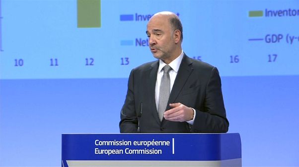 Bruselas eleva sus proyecciones de crecimiento para la UE y la eurozona Bruselas eleva sus proyecciones de crecimiento para la UE y la eurozona