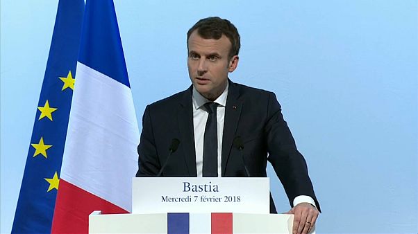 Macron: Nur der kleine Finger für Korsika Macron: Nur der kleine Finger für Korsika