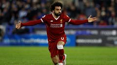 محمد صلاح يشعل "الحرب" بين الغريمين ريال مدريد وبرشلونة