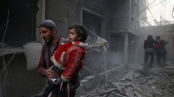 Şam yönetiminin ablukaya aldığı Doğu Guta'da ölü sayısı artıyor Şam yönetiminin ablukaya aldığı Doğu Guta'da ölü sayısı artıyor