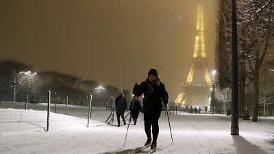 Χιόνια στο Παρίσι και σκι στην...Μονμάρτη!