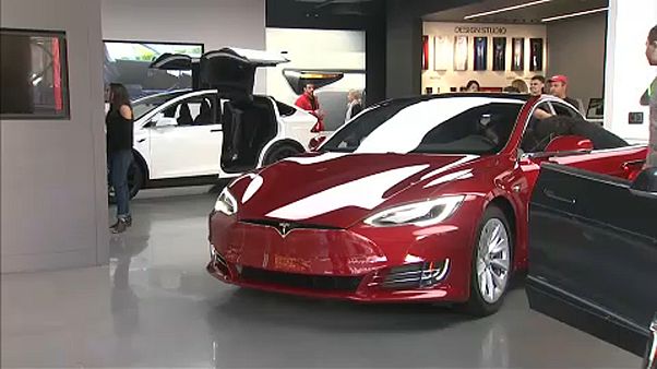 Tesla: negyedéves rekordveszteség Tesla: negyedéves rekordveszteség