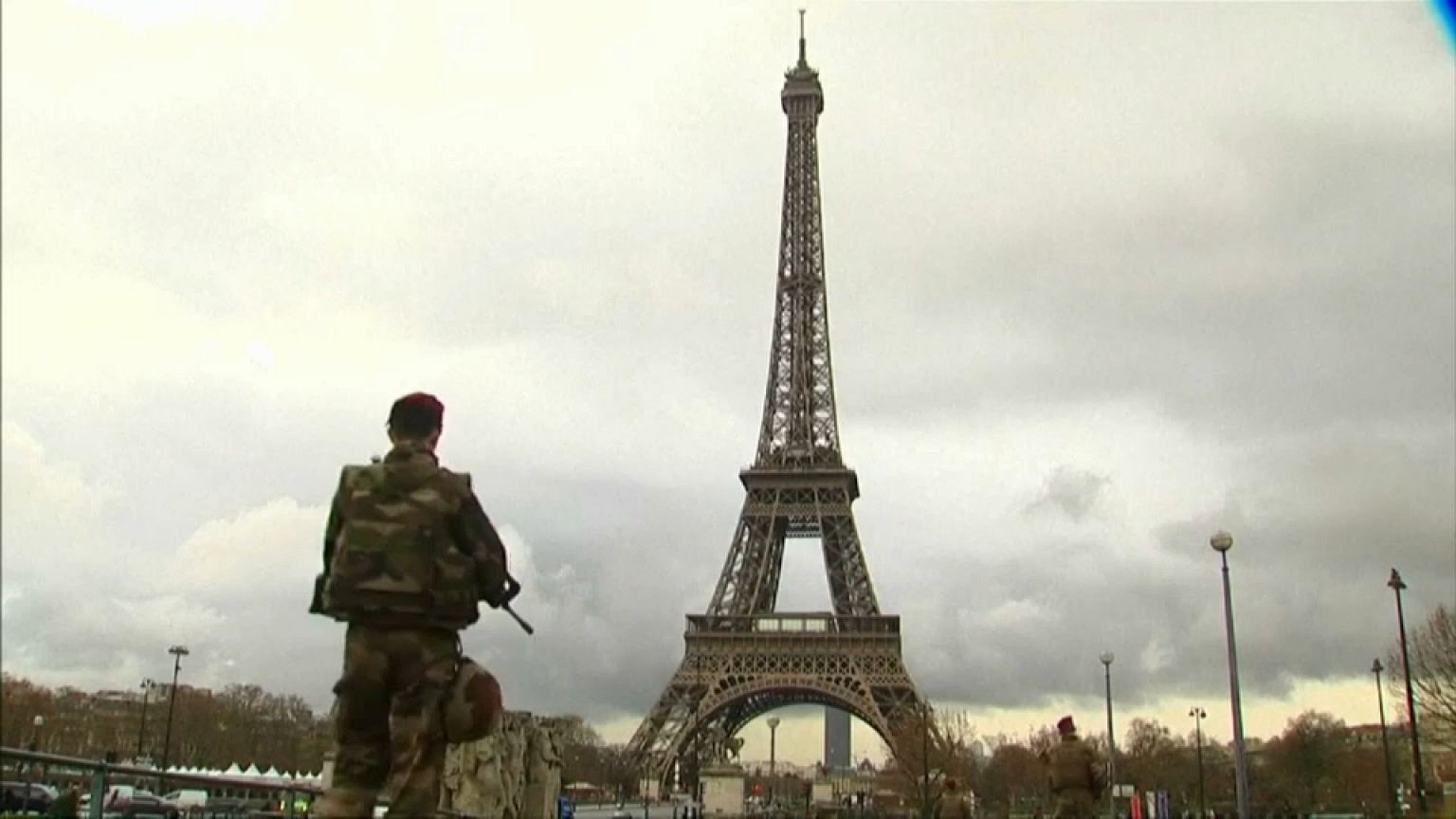 Orçamento para a defesa reforçado em França