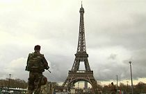 Orçamento para a defesa reforçado em França
