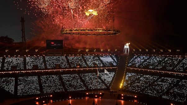 Kış Olimpiyat Oyunları'na 'barış' temalı görkemli tören Kış Olimpiyat Oyunları'na 'barış' temalı görkemli tören