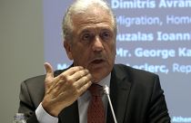 «Κουκουλοφόρους, ψευδομάρτυρες και σκευωρία» καταγγέλλει ο Δ. Αβραμόπουλος στην υπόθεση Novartis