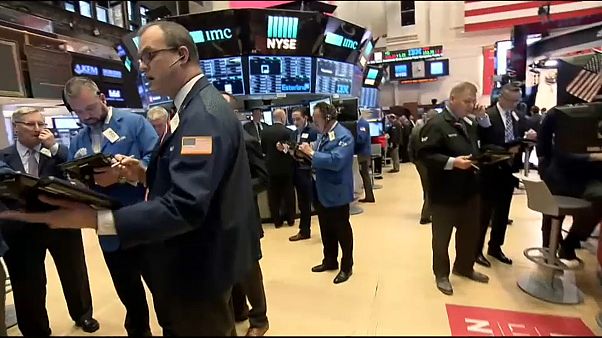 Dopo il crollo delle Borse: dall'inflazione alla volatilità dei mercati Dopo il crollo delle Borse: dall'inflazione alla volatilità dei mercati