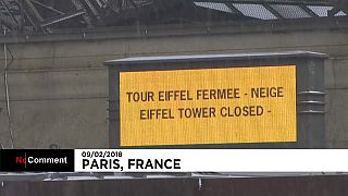 La Torre Eiffel, cerrada por nieve
