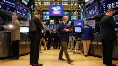 Με μικρή άνοδο έκλεισε η εβδομάδα στη Wall Street