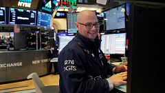 Wall Street sees sharp gains at the end of whipsaw week