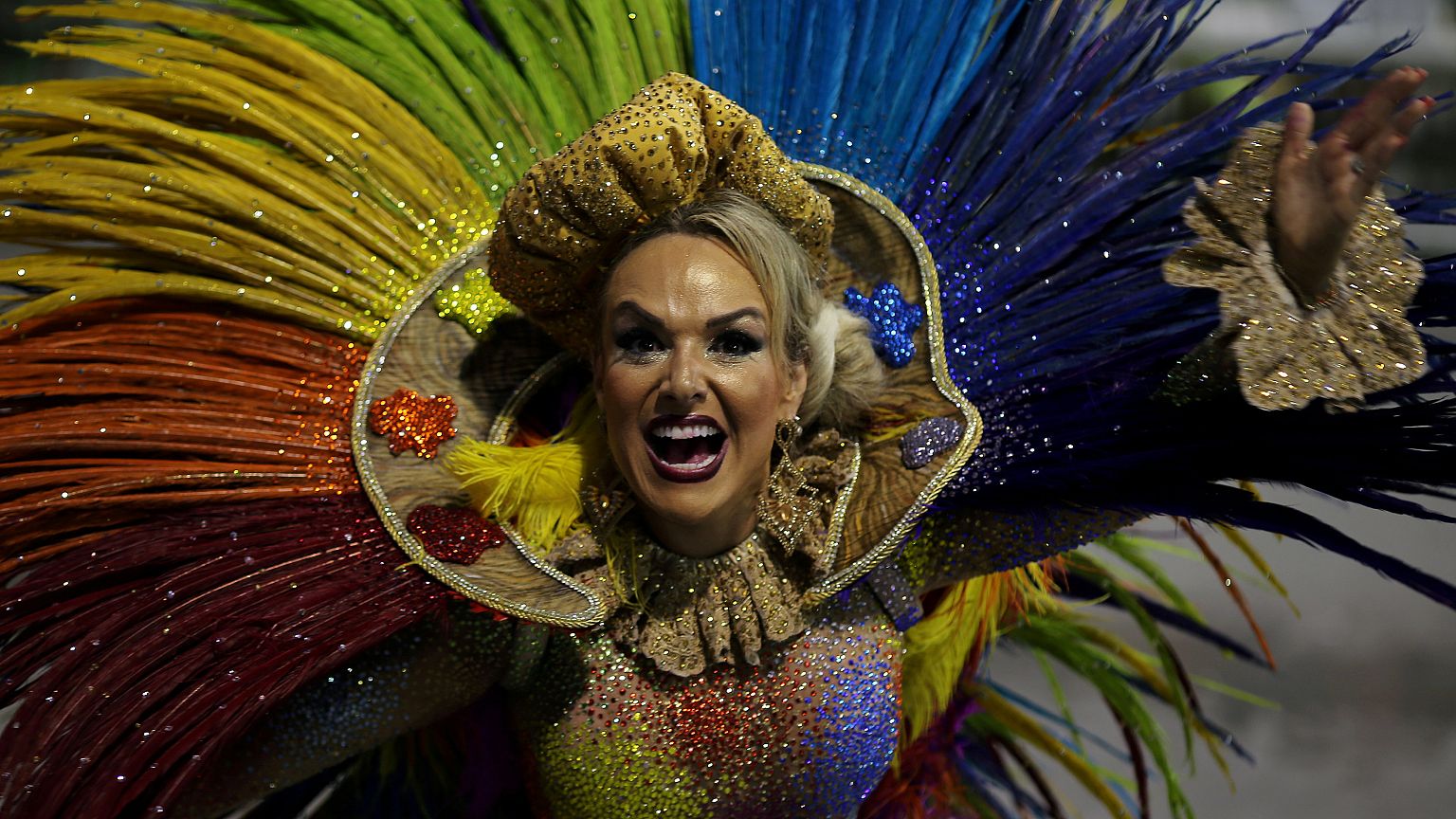 Sambódromo ao rubro em mais um Carnaval