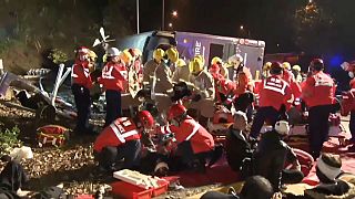 Al menos 18 muertos en un accidente de autobús en Hong Kong