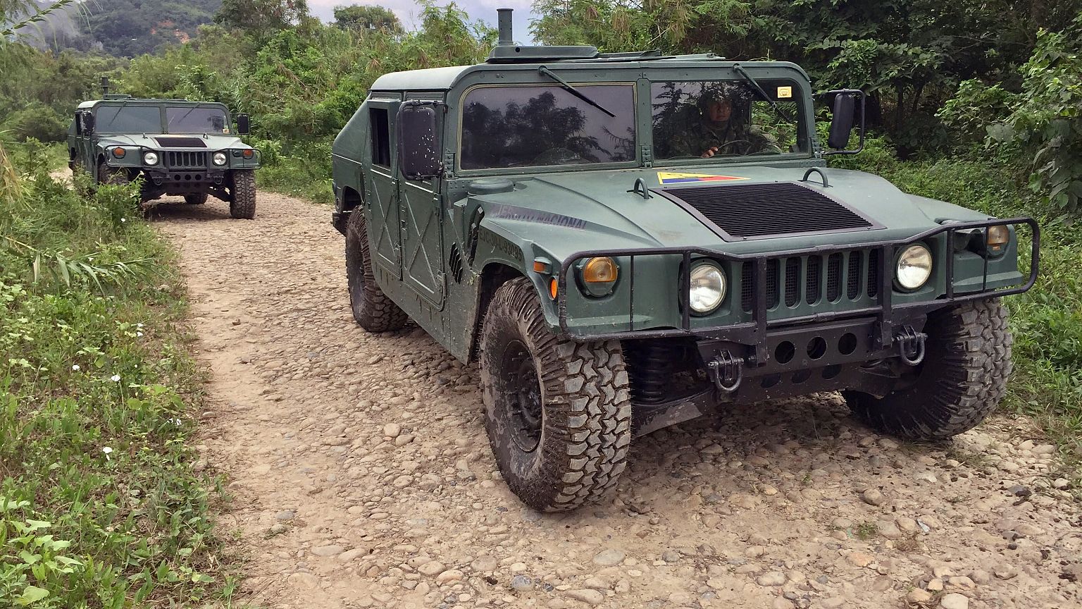 Colombian soldiers guard the border with Venezuela