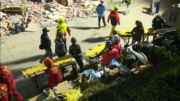 Halladas las dos últimas víctimas del terremoto de Taiwán Halladas las dos últimas víctimas del terremoto de Taiwán