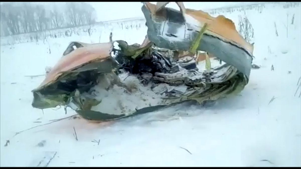 Russia, precipita un aereo di linea: 71 morti