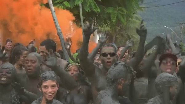 Cuando el barro es el rey del carnaval Cuando el barro es el rey del carnaval