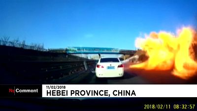 Esplode un camion pieno di gas liquido in Cina