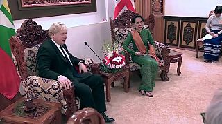 Boris Johnson and Aung San Suu Kyi discuss Rohingya crisis