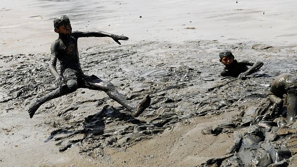 Carnaval et bain de boue Carnaval et bain de boue