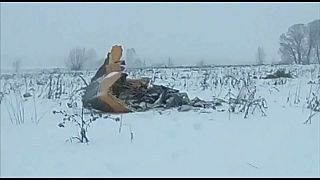 Mueren 71 una personas al estrellarse un avión cerca de Moscú