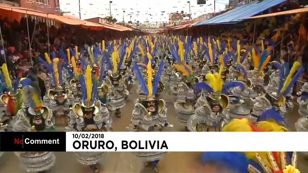 Bolivya'da karnaval coşkusu Bolivya'da karnaval coşkusu
