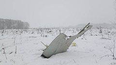 Wrackteil der AN-148 an der Absturzstelle südöstlich von Moskau