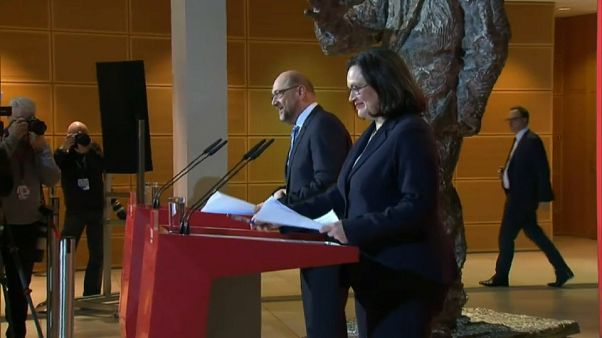 El SPD "aparca" el reparto de carteras en Alemania El SPD "aparca" el reparto de carteras en Alemania
