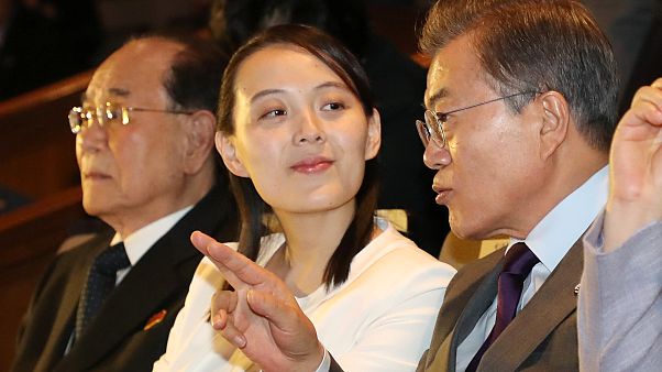 La Corea del nord scopre la diplomazia del sorriso La Corea del nord scopre la diplomazia del sorriso
