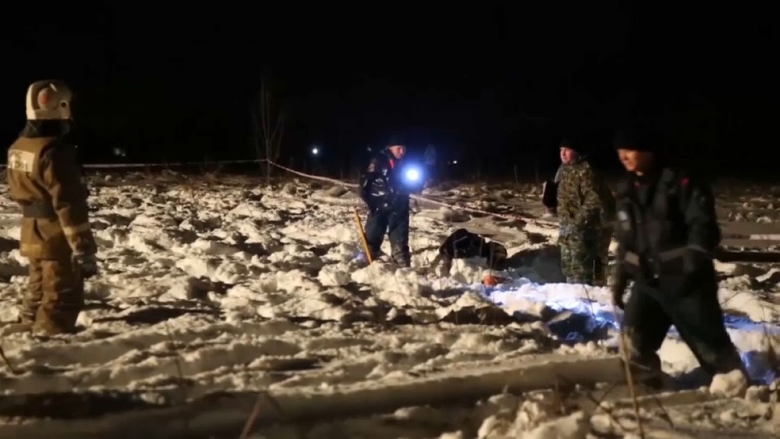 Düşen Rus yolcu uçağıyla ilgili soruşturma sürüyor