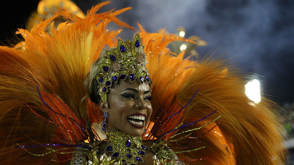 Carnevale, satira e spettacolo a Rio- Le più belle foto dal sambodromo