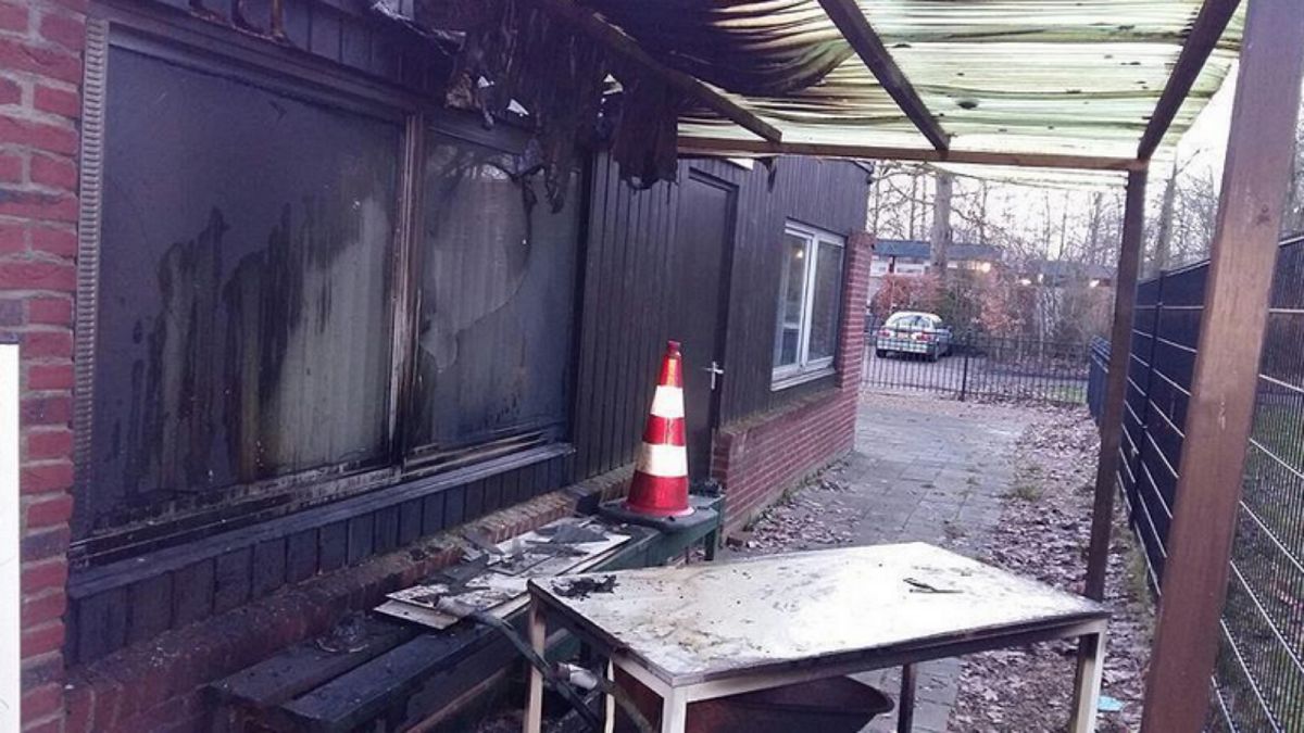 اضرام النار بمسجد في دراختن بهولندا