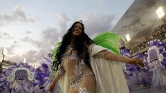 Las escuelas de samba encienden el sambódromo