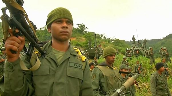 18 mineiros morrem em confrontos com o exército na Venezuela 18 mineiros morrem em confrontos com o exército na Venezuela