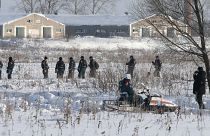 Flugzeugabsturz nahe Moskau: Ursache weiter unklar