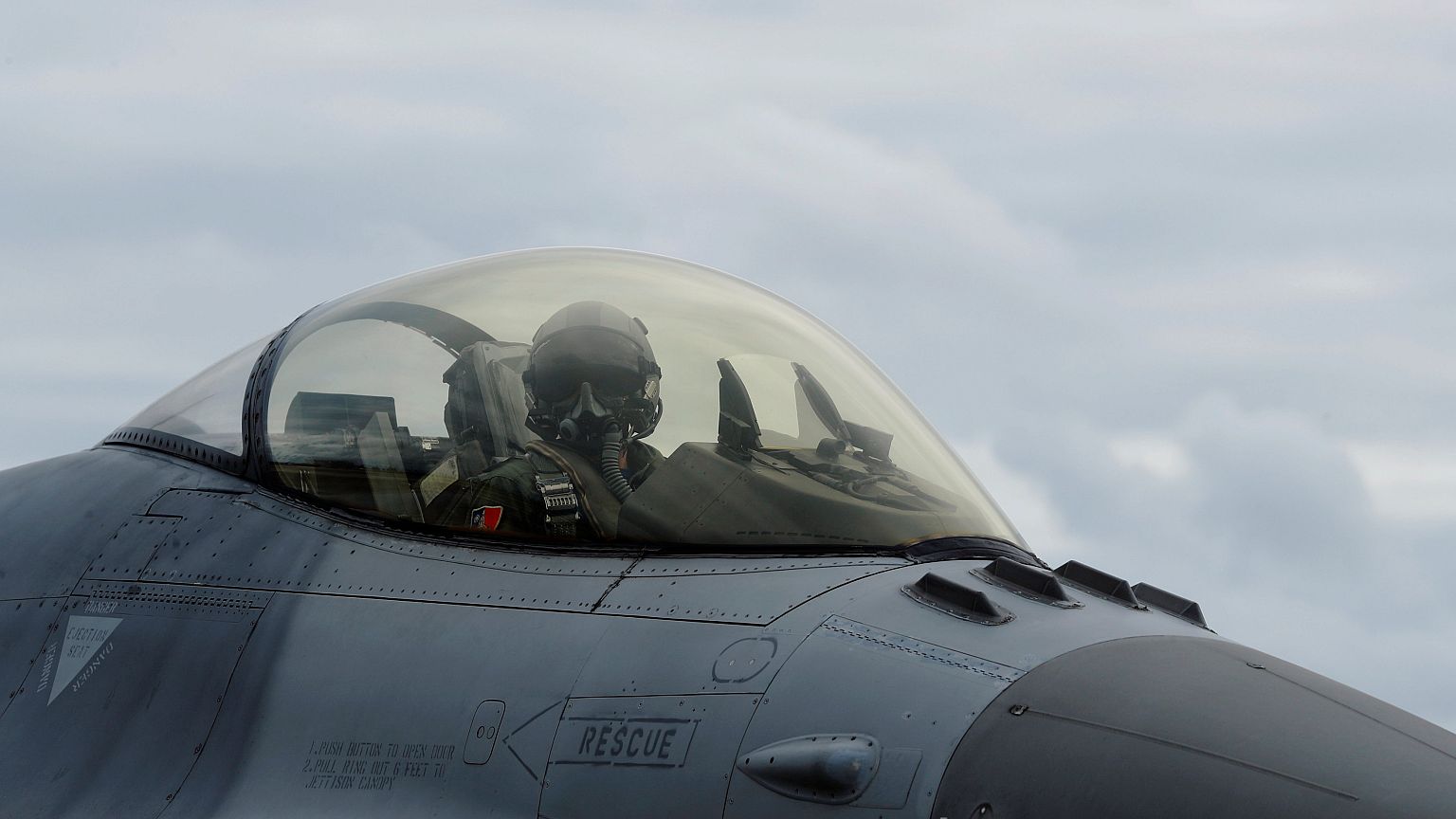 Türkiye yerli F-16 üretmek için kolları sıvıyor