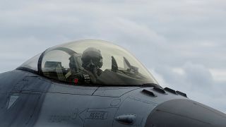 Türkiye yerli F-16 üretmek için kolları sıvıyor