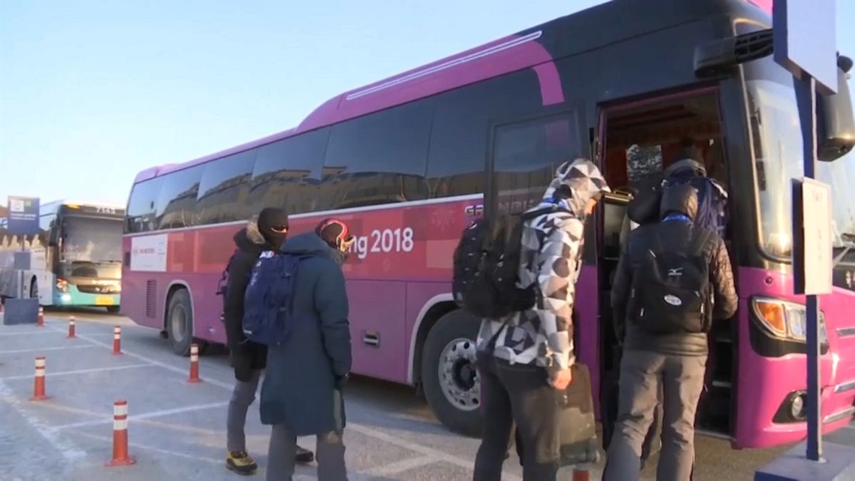 Voluntários e jornalistas queixam-se de falta de transportes em Pyeongchang