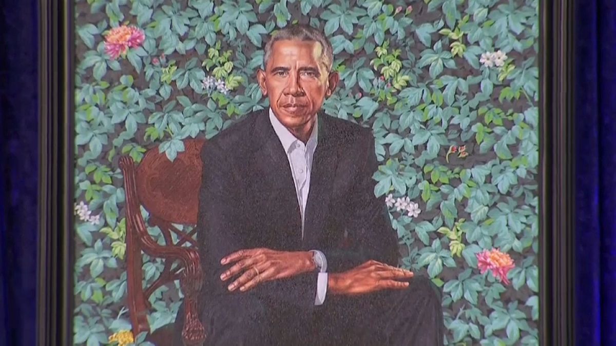 USA, svelati i ritratti ufficiali di Barack Obama e Michelle